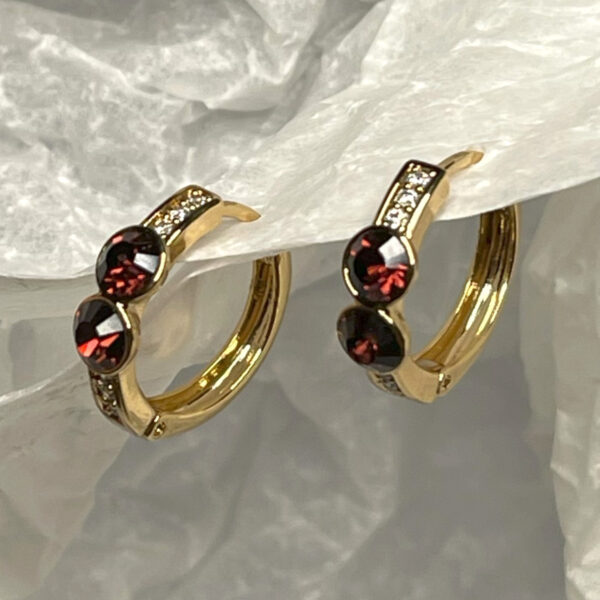 "17 Deep Red" Regular 18K Gold