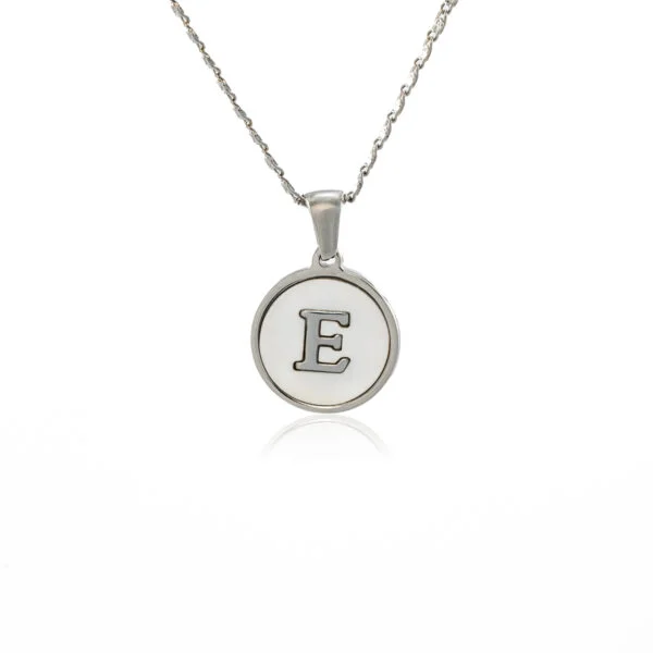 Silver necklace with pendant with the initial E