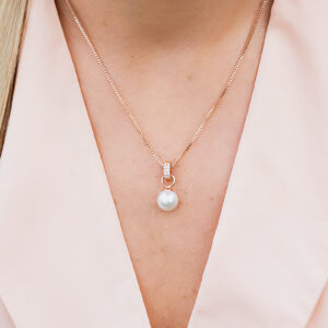 White Pearl Gold kaelakee